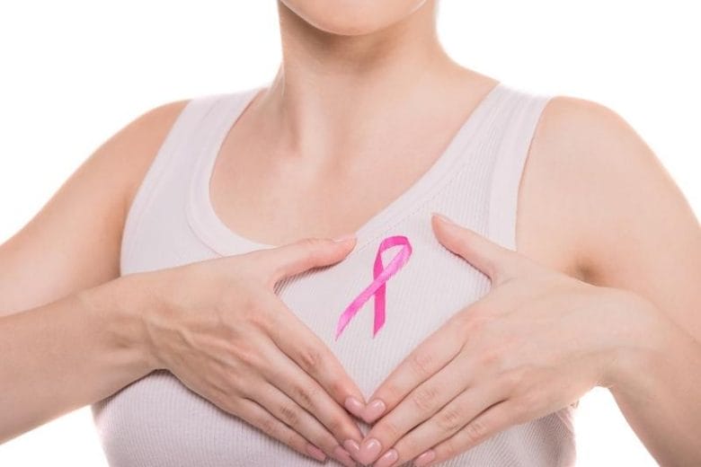 أعراض سرطان الثدي في سن الأربعين